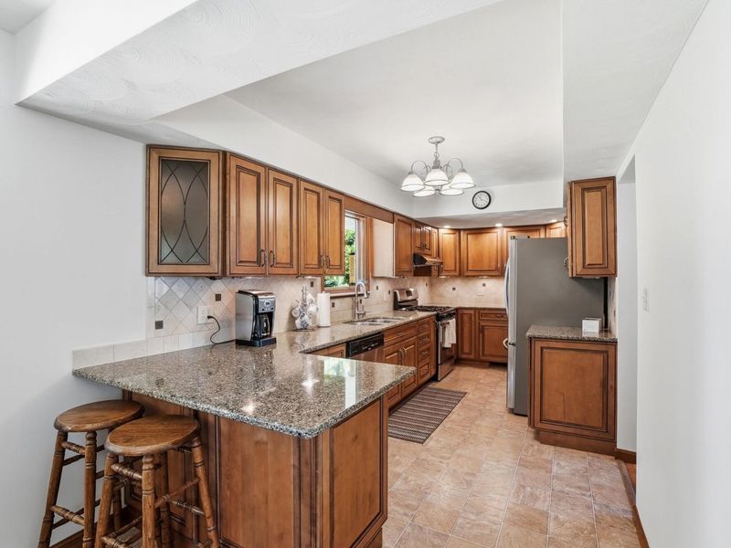 2262 Lewis Center Road, Lewis Center, OH 43035 Photo 12