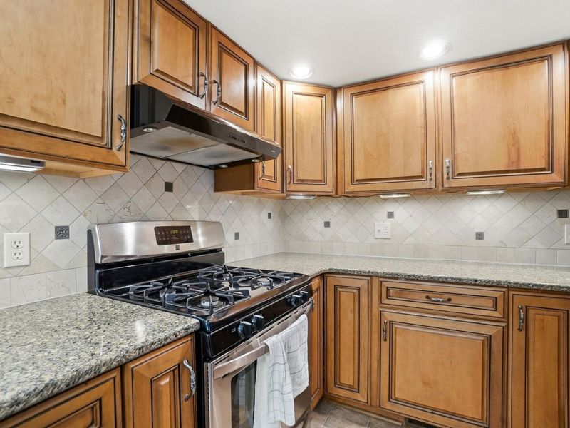 2262 Lewis Center Road, Lewis Center, OH 43035 Photo 15