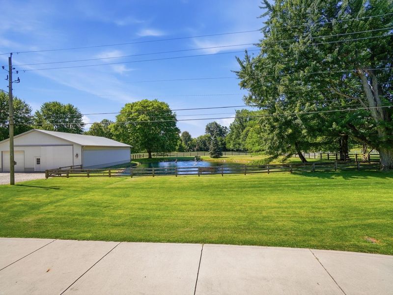 2262 Lewis Center Road, Lewis Center, OH 43035 Photo 24