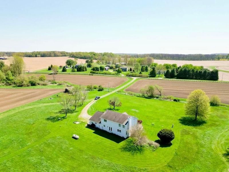 8381 Horn Road, Gambier, OH 43022 Photo 4