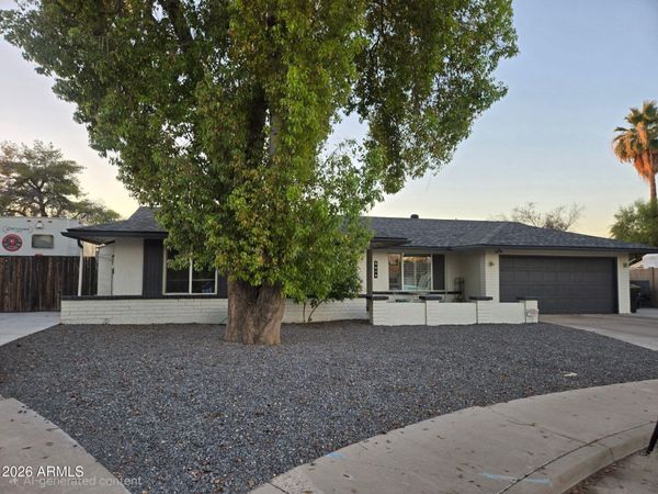 2612 W OSAGE Circle, Mesa, AZ 85202
