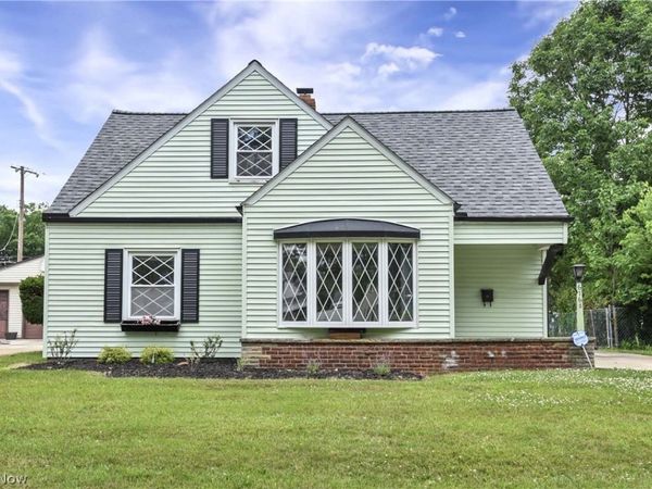 6768 Beresford Avenue , Parma Heights, OH 44130