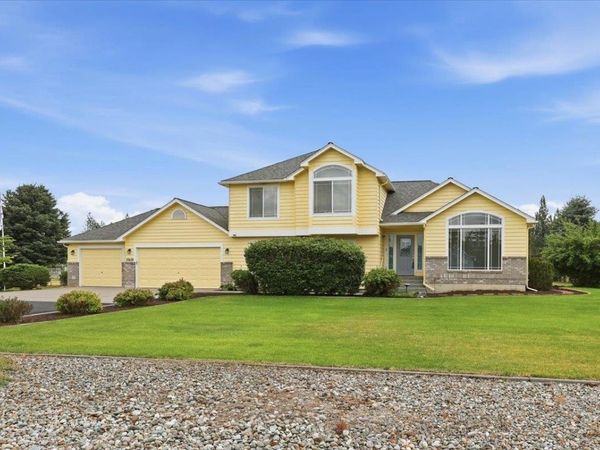 17659 N Sunnyvale Dr, Nine Mile Falls, WA 99026