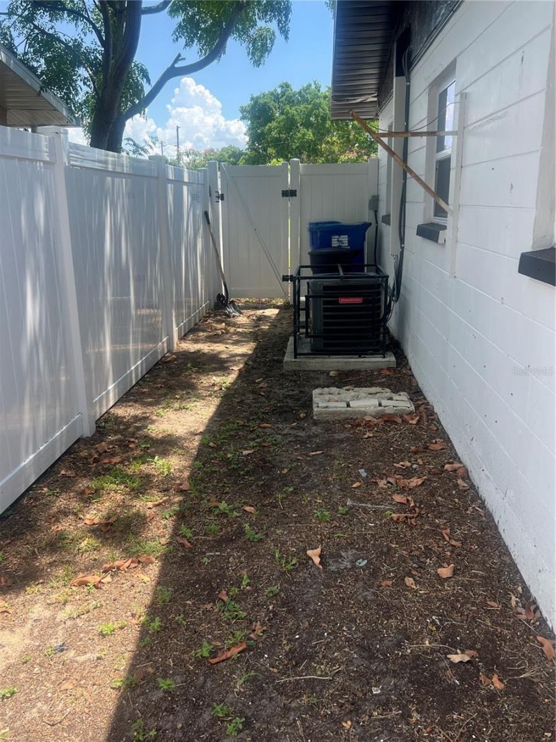 233 38th Avenue Se, Saint Petersburg, FL 33705 Photo