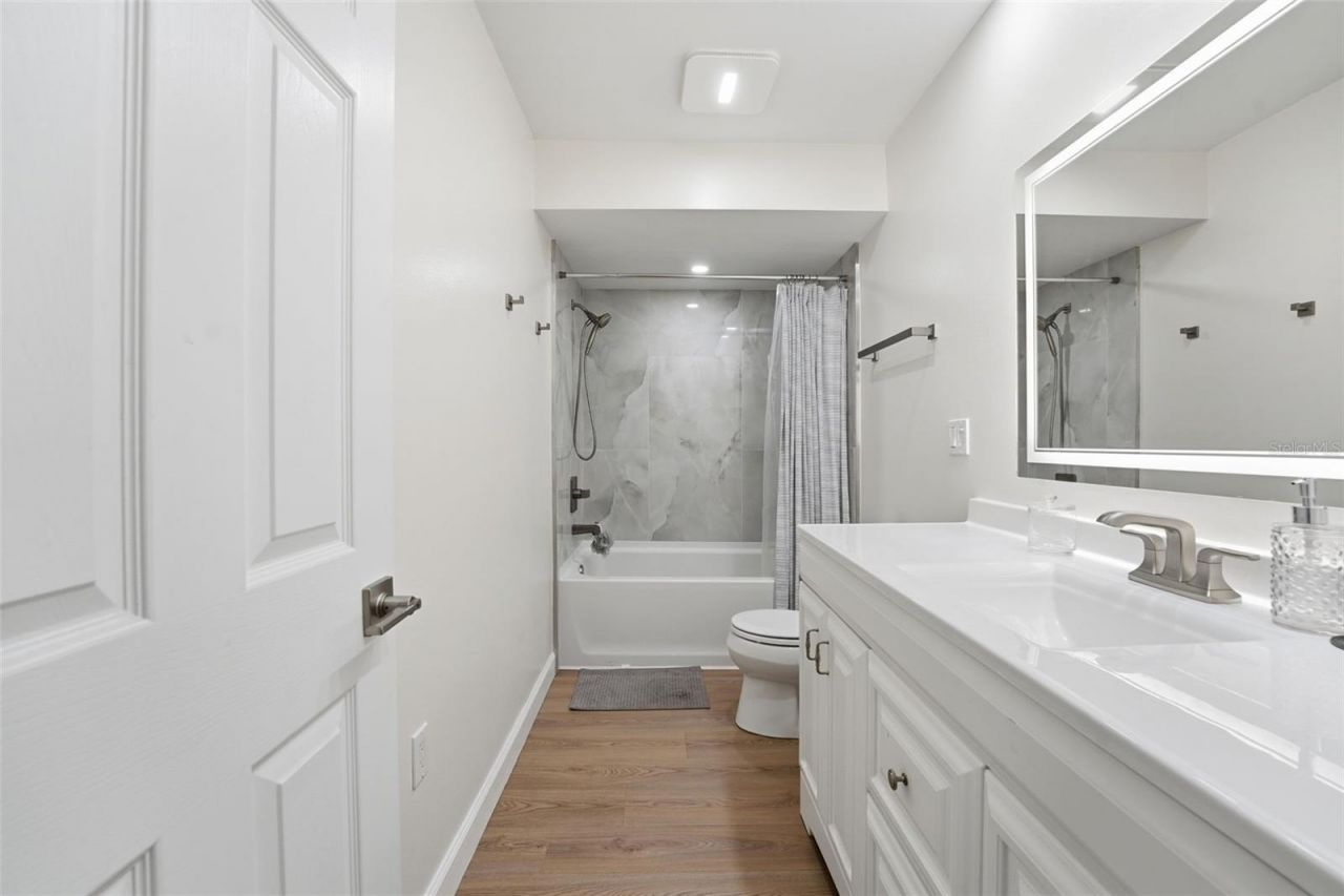 2600 Cambridge Drive, Sarasota, FL 34232 Photo