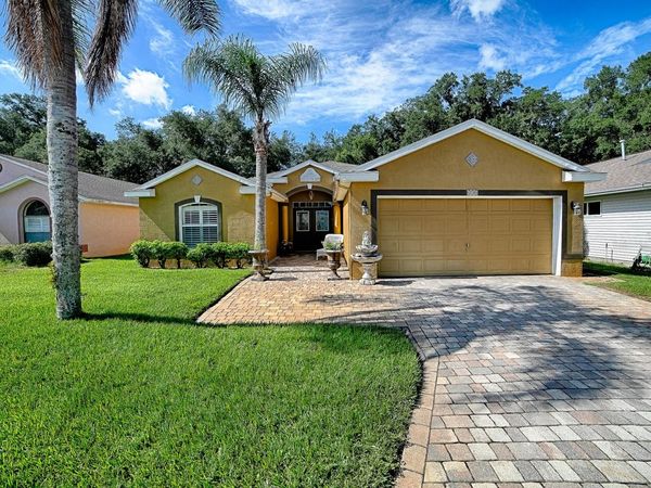 830 OLD OAKS LANE , LEESBURG, FL 34748
