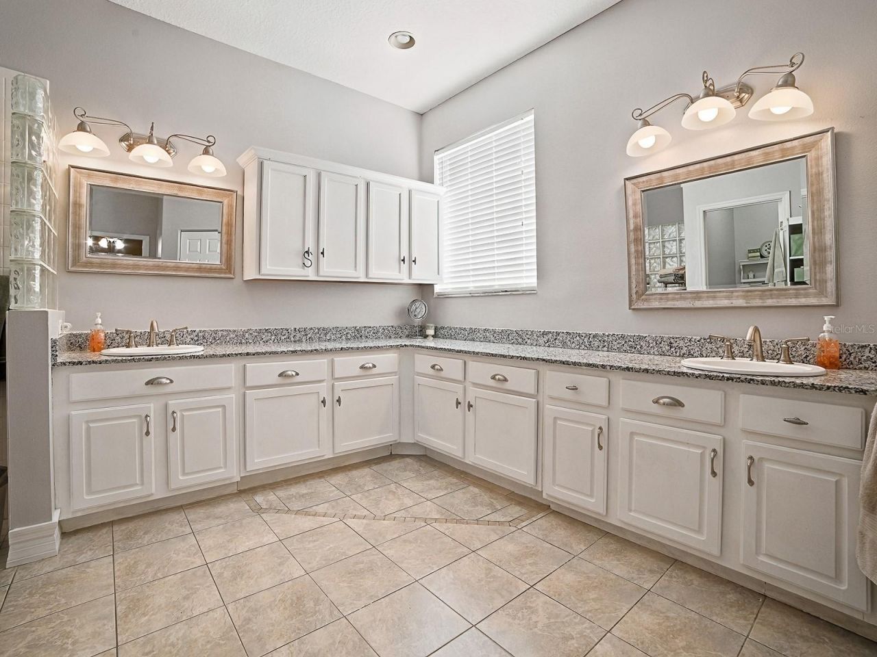 830 Old Oaks Lane , Leesburg, FL 34748 Photo