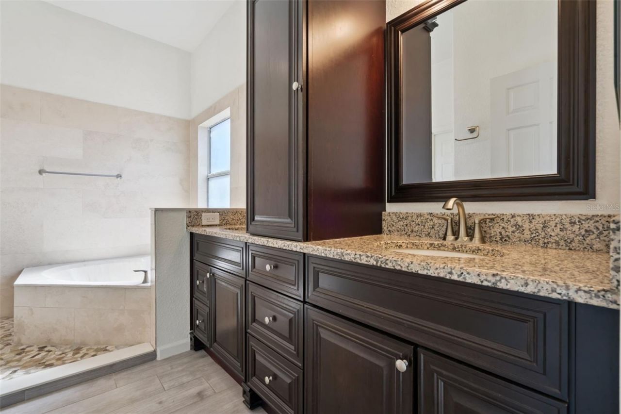 5549 Loma Vista Loop , Loughman, FL 33858 Photo