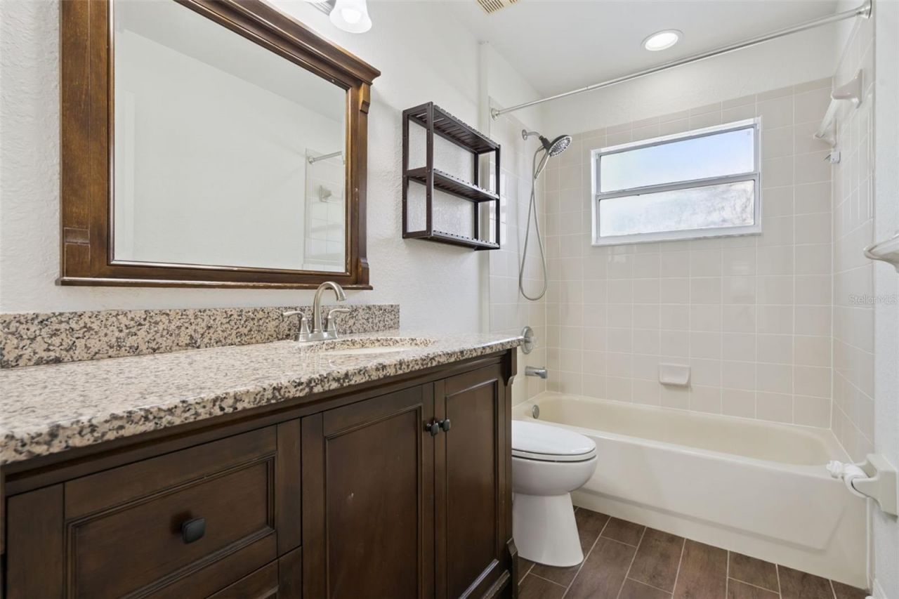 5549 Loma Vista Loop , Loughman, FL 33858 Photo
