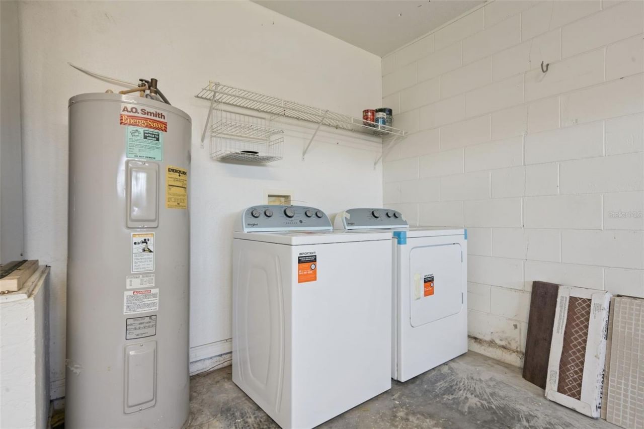 5549 Loma Vista Loop , Loughman, FL 33858 Photo