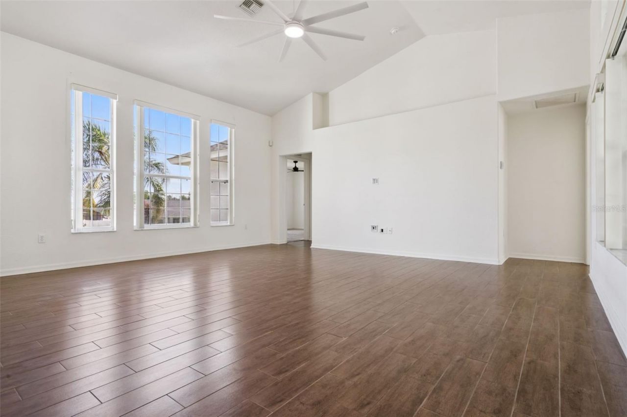 5549 Loma Vista Loop , Loughman, FL 33858 Photo