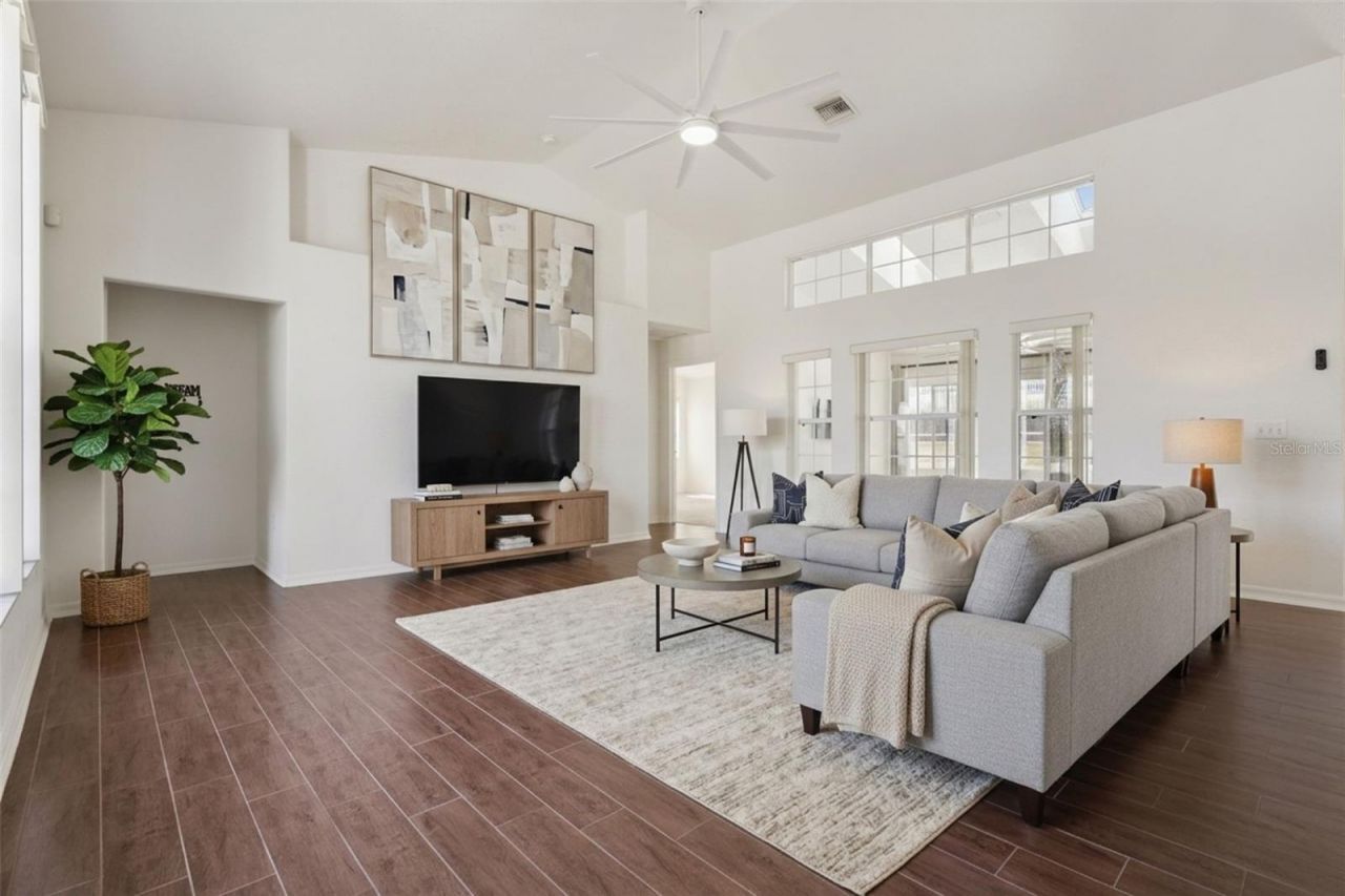 5549 Loma Vista Loop , Loughman, FL 33858 Photo