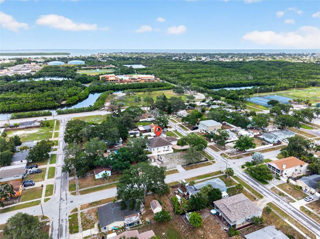 815 59th Avenue Ne, Saint Petersburg, FL 33703 Photo