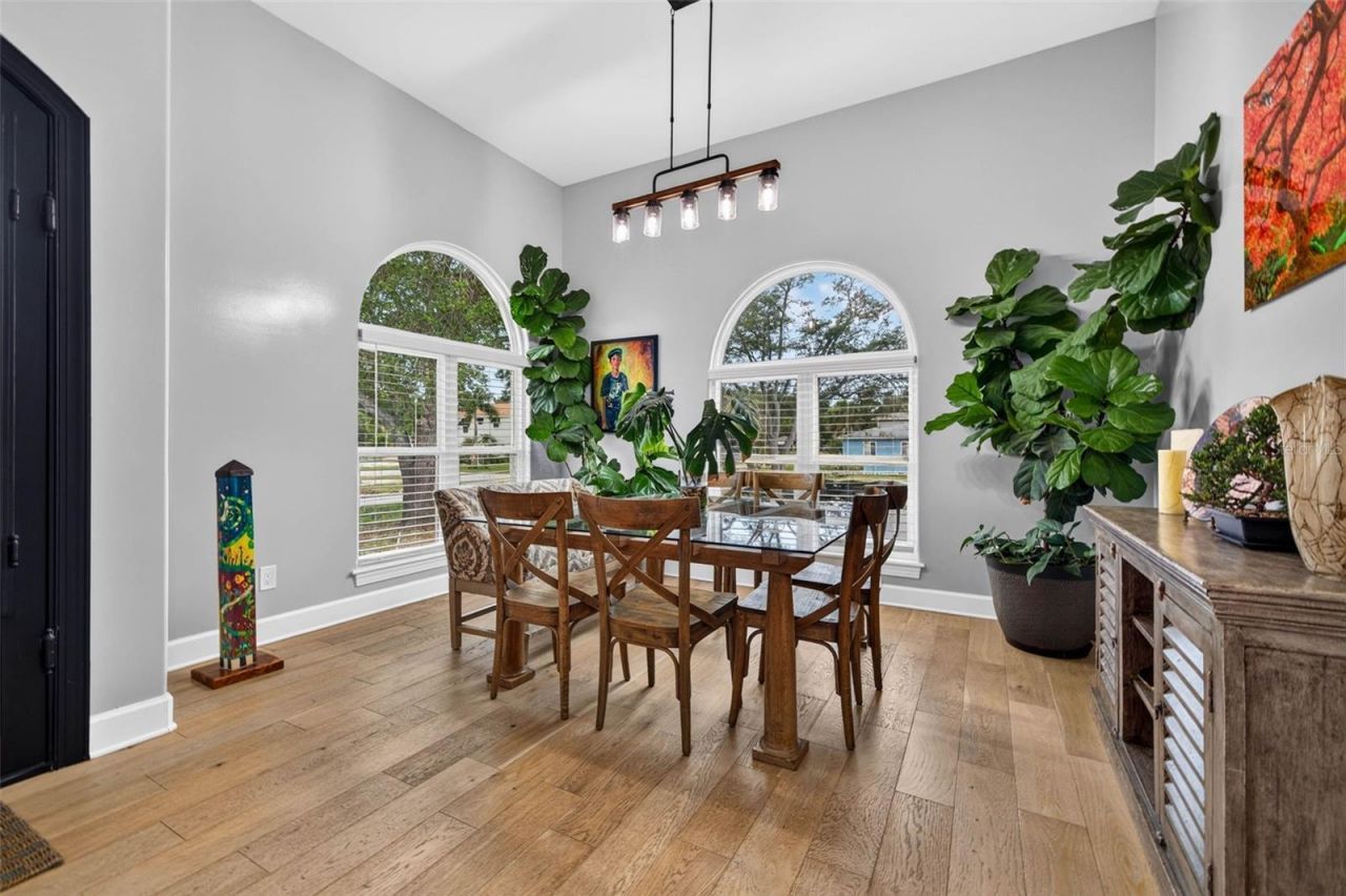 815 59th Avenue Ne, Saint Petersburg, FL 33703 Photo