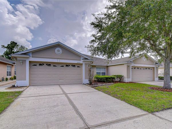 31501 SHAKER CIRCLE, WESLEY CHAPEL, FL 33543