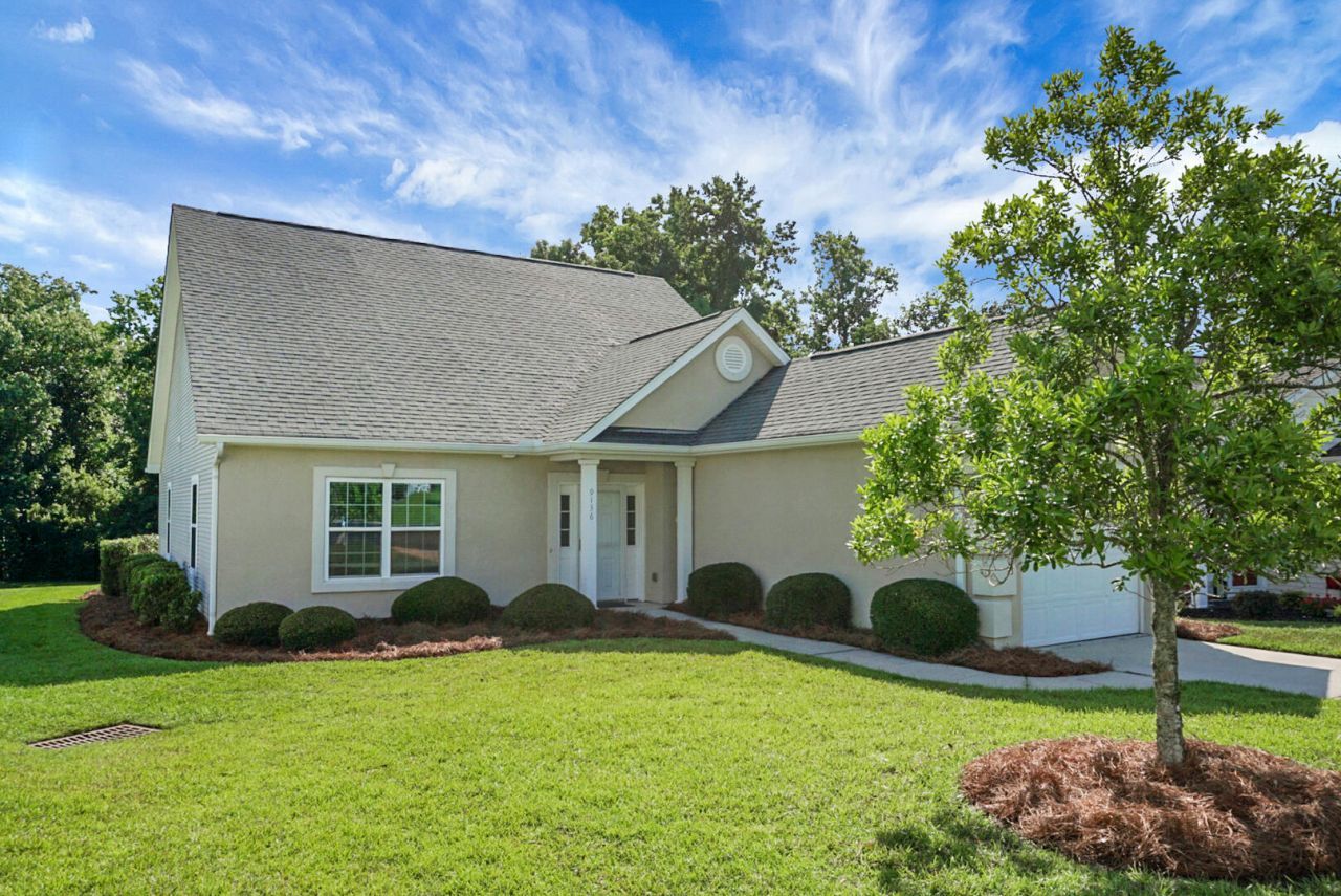 9136 Southern Grove Court Photo 4
