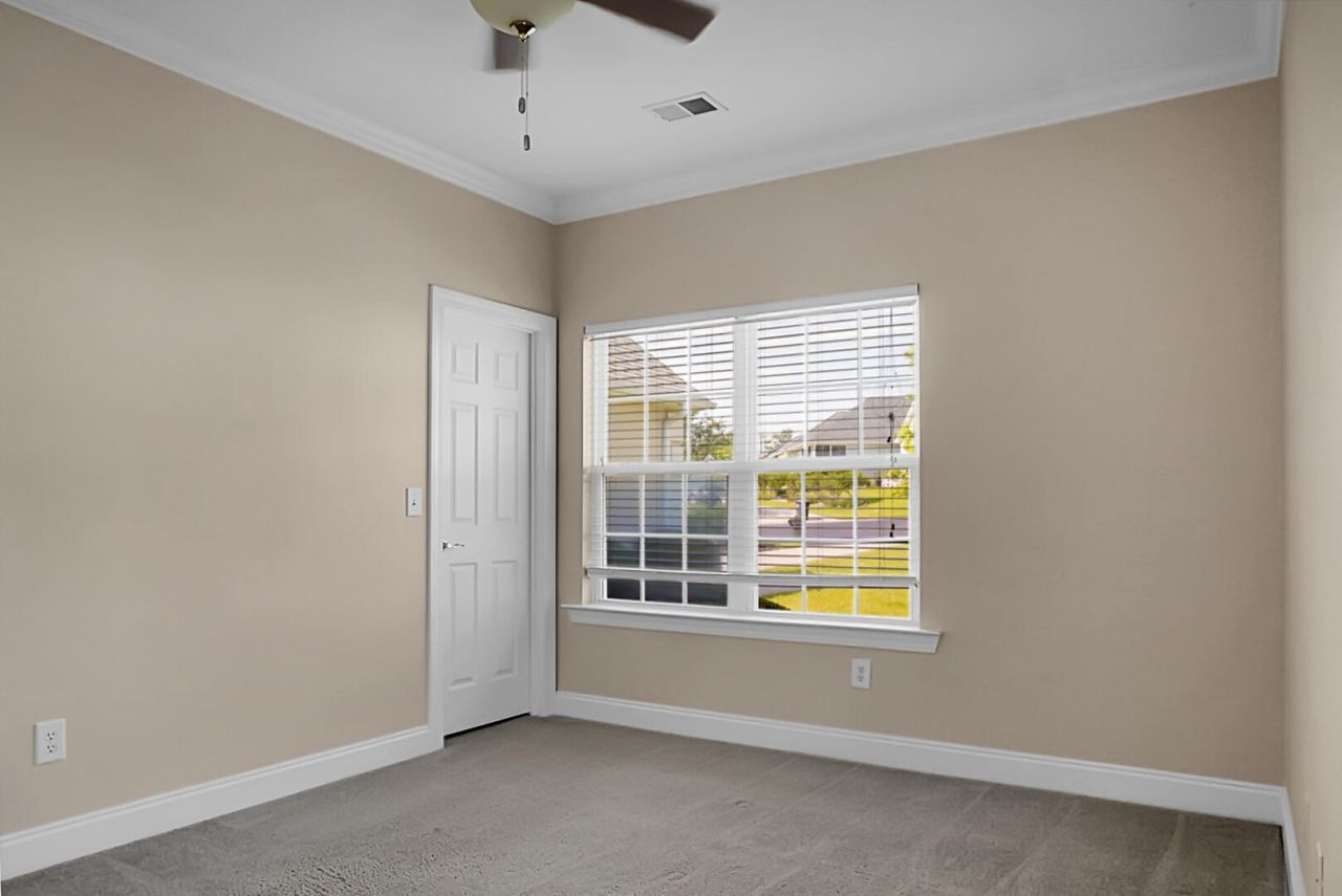 9136 Southern Grove Court Photo 40