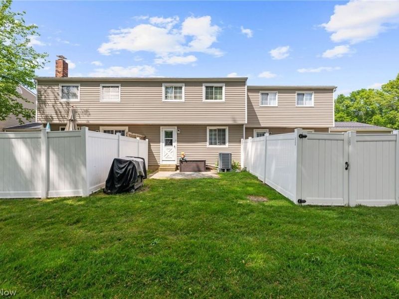 7390 Willow Run Drive, Mentor, OH 44060 Photo 22