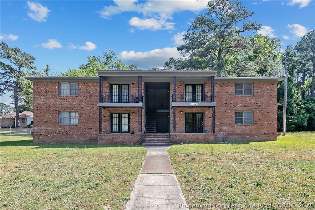 817 Ridge Road, Fayetteville, NC 28311 Main Photo
