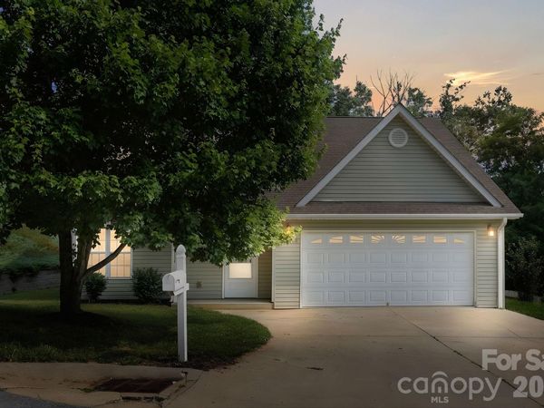 50 Ridgeland Lane, Asheville, NC 28805