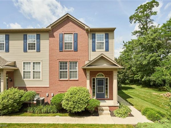301 Kelsey Drive, Copley, OH 44321