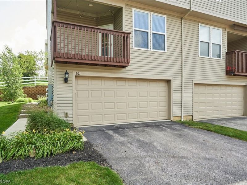 301 Kelsey Drive, Copley, OH 44321 Photo 2
