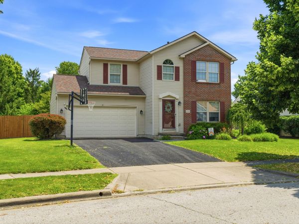 5751 Thorngate Drive , Galloway, OH 43119