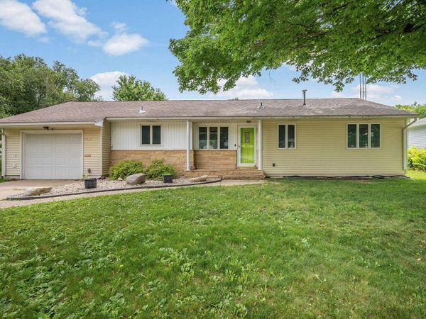 1013 5th Street S, Saint James, MN 56081
