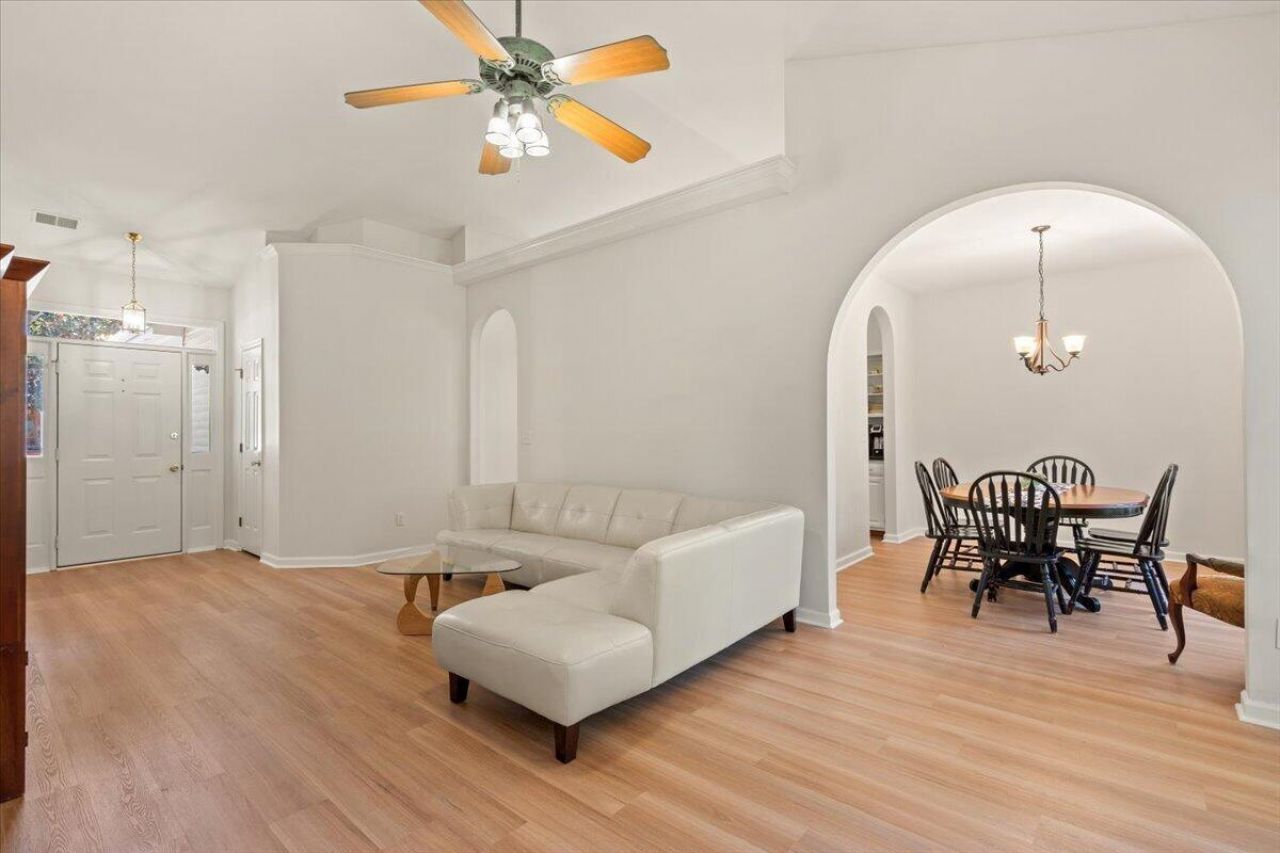 3286 Heathland Way Photo 13