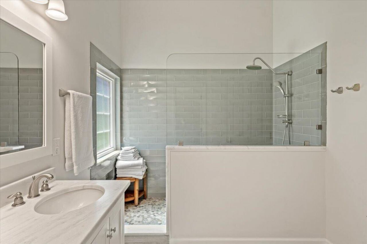 3286 Heathland Way Photo 24
