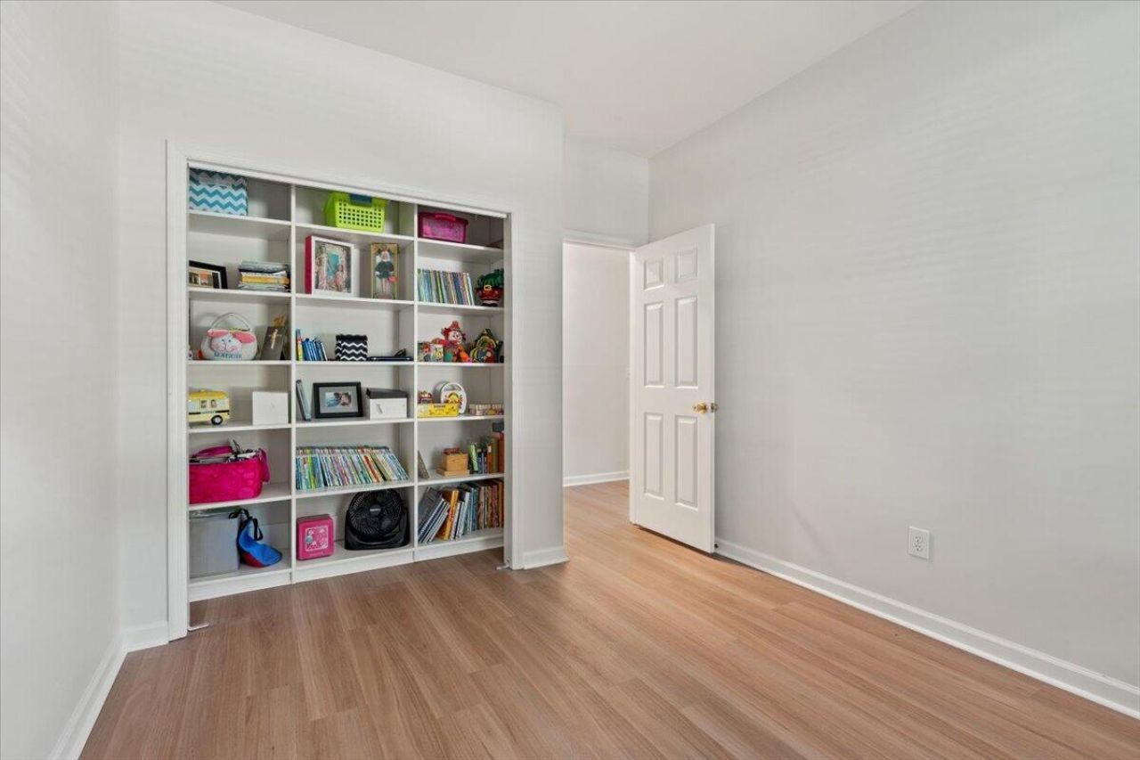 3286 Heathland Way Photo 28