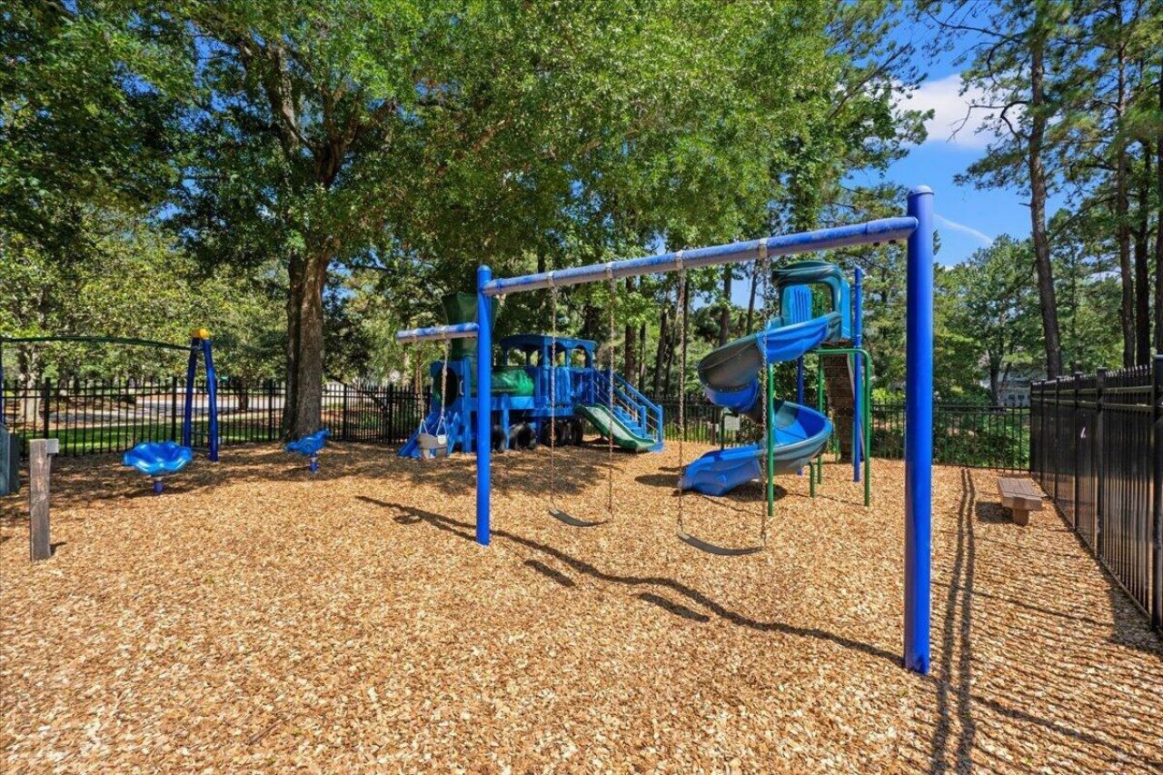 3286 Heathland Way Photo 50