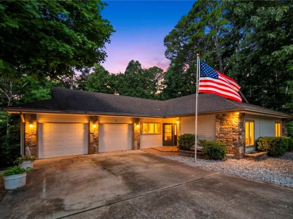 2 Raleigh Hills Lane , Bella Vista, AR 72715