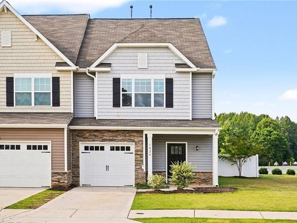 1024 Abbott Street , Mebane, NC 27302