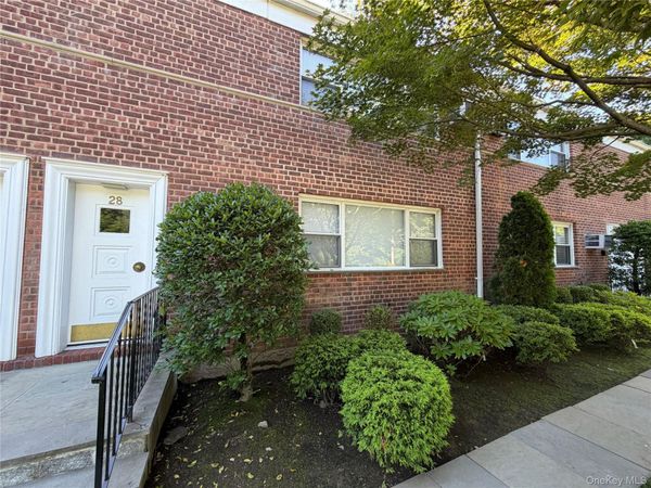 28 Oregon Avenue, Unit A, Bronxville, NY 10708