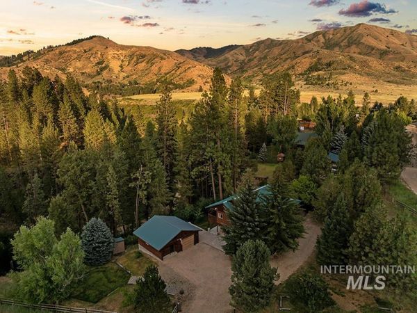 67 Wilderness Ranch Rd, Boise, ID 83716