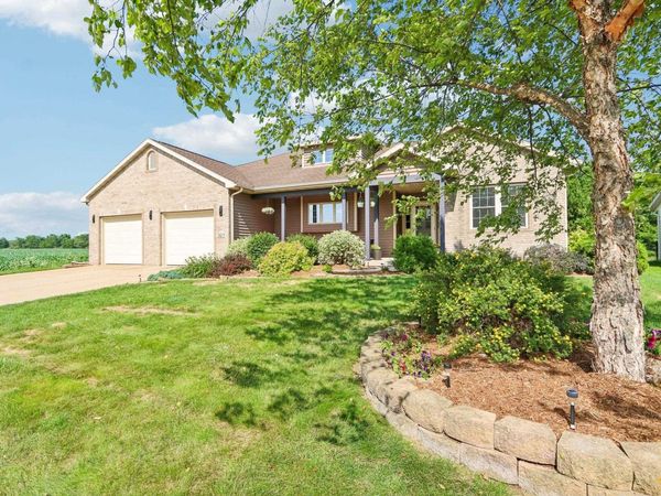 321 4th Street, Brooklyn, WI 53521