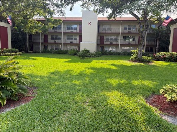 100 SW 132nd Way, Unit 101K, Pembroke Pines, FL 33027