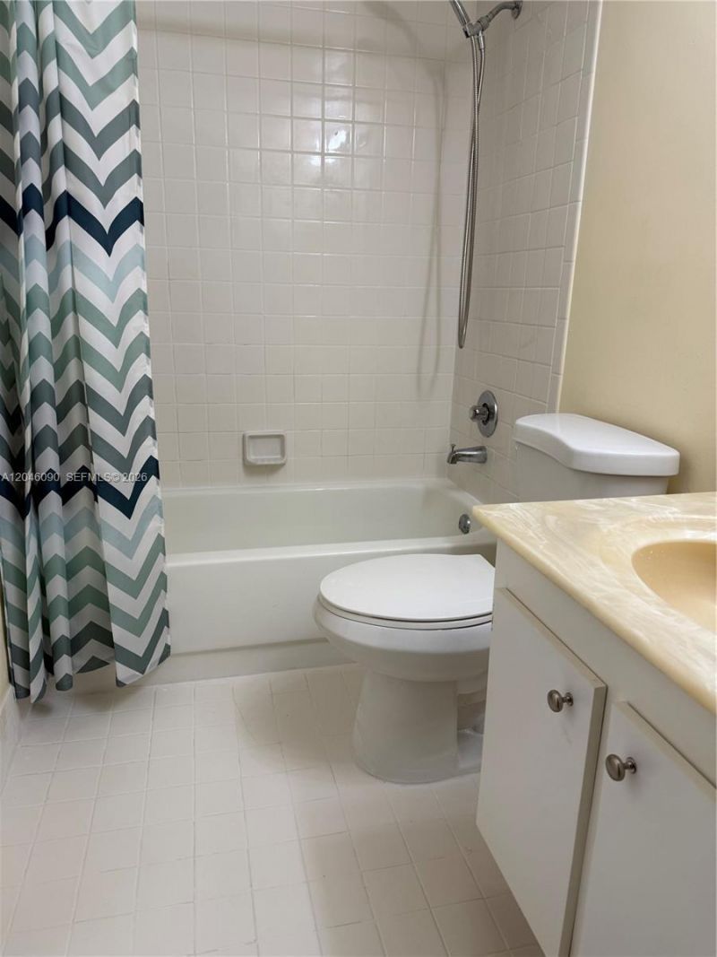 100 SW 132nd Way, Unit 101K, Pembroke Pines, FL 33027 Photo