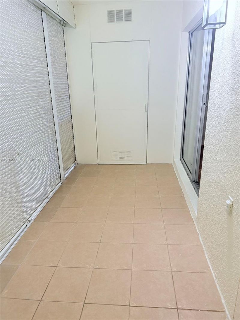 100 SW 132nd Way, Unit 101K, Pembroke Pines, FL 33027 Photo