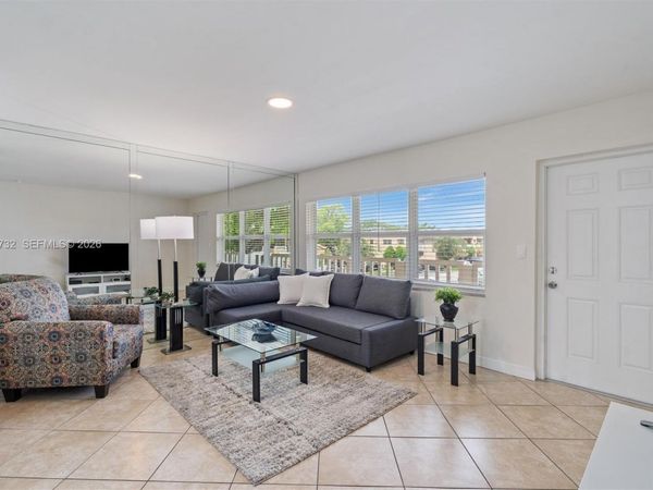 9101 Sunrise Lakes Blvd , Unit 202, Sunrise, FL 33322