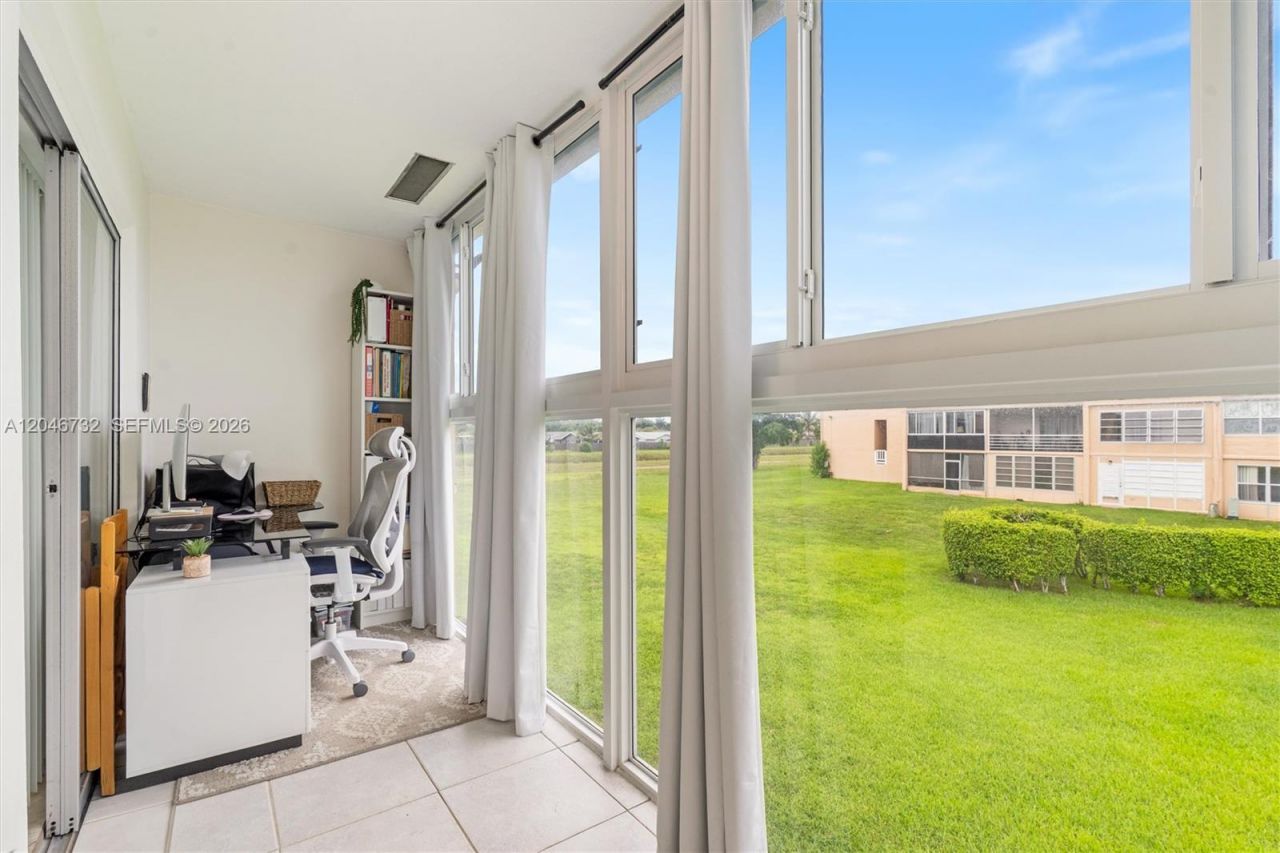 9101 Sunrise Lakes Blvd , Unit 202, Sunrise, FL 33322 Photo