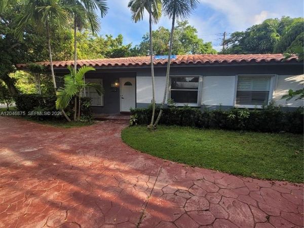 1132 Moffett St , Hallandale Beach, FL 33009