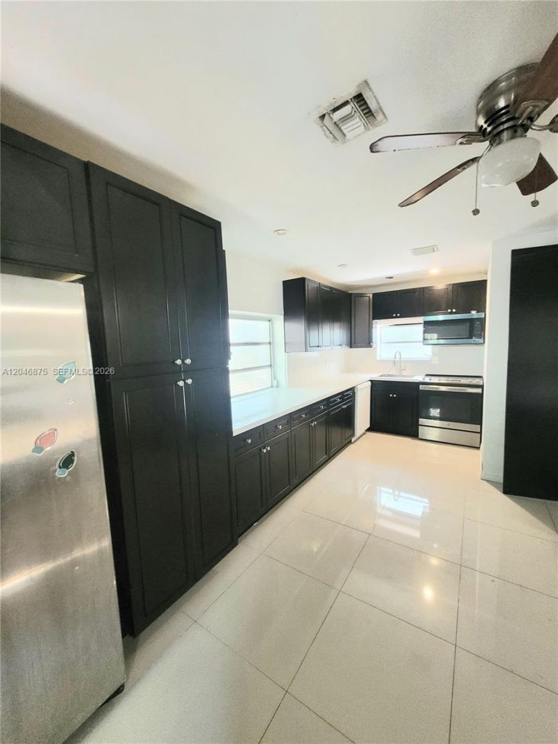 1132 Moffett St , Hallandale Beach, FL 33009 Photo