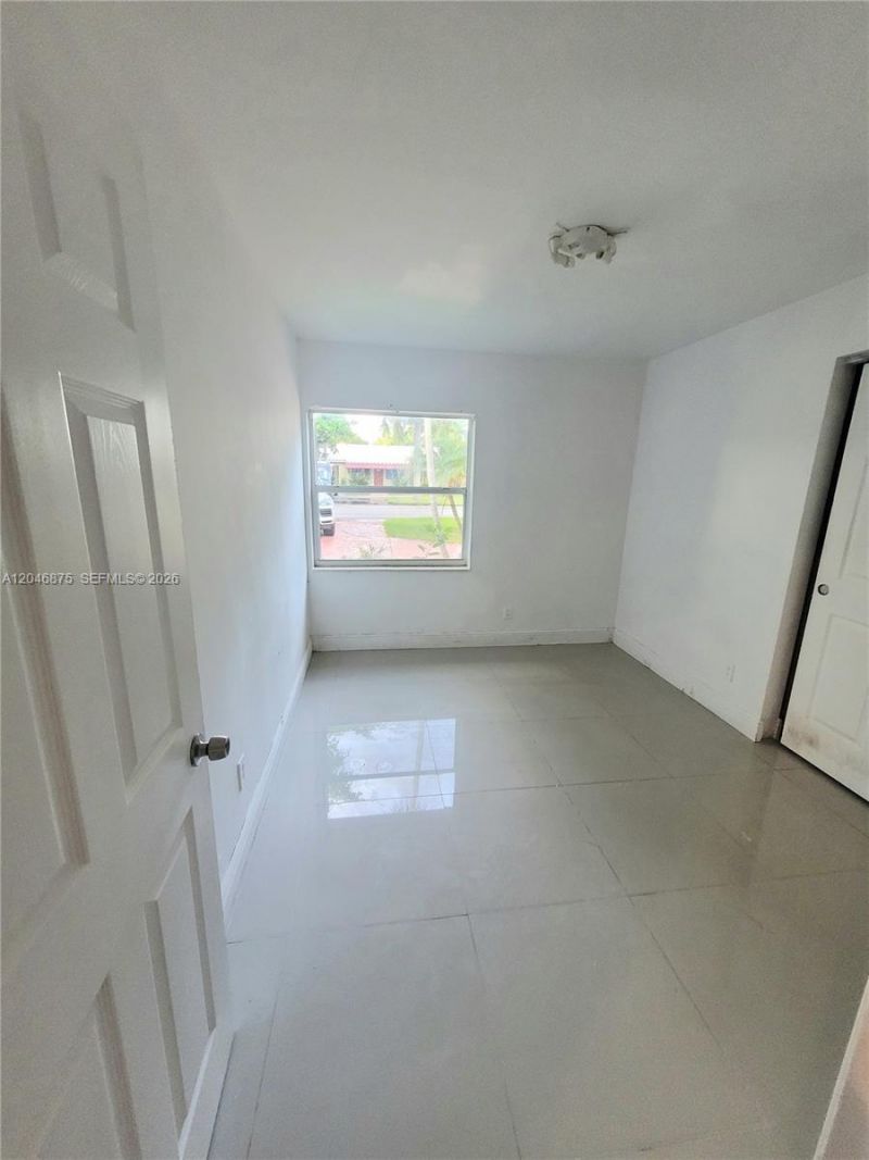 1132 Moffett St , Hallandale Beach, FL 33009 Photo