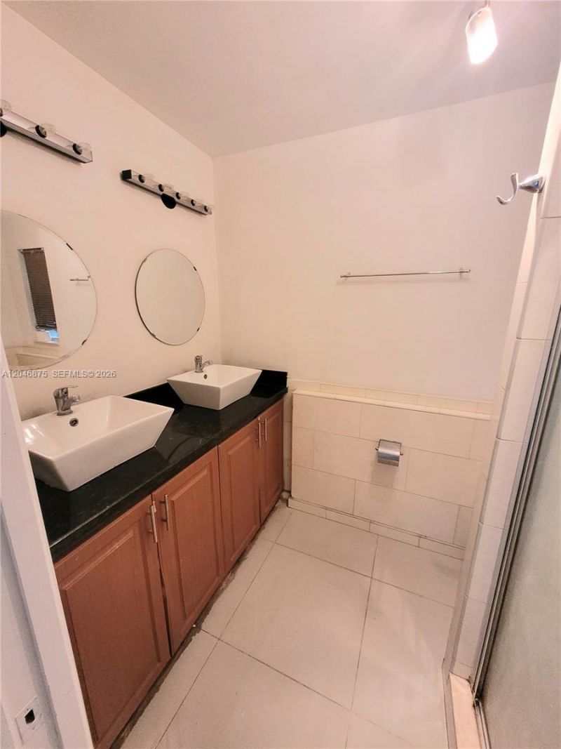 1132 Moffett St , Hallandale Beach, FL 33009 Photo