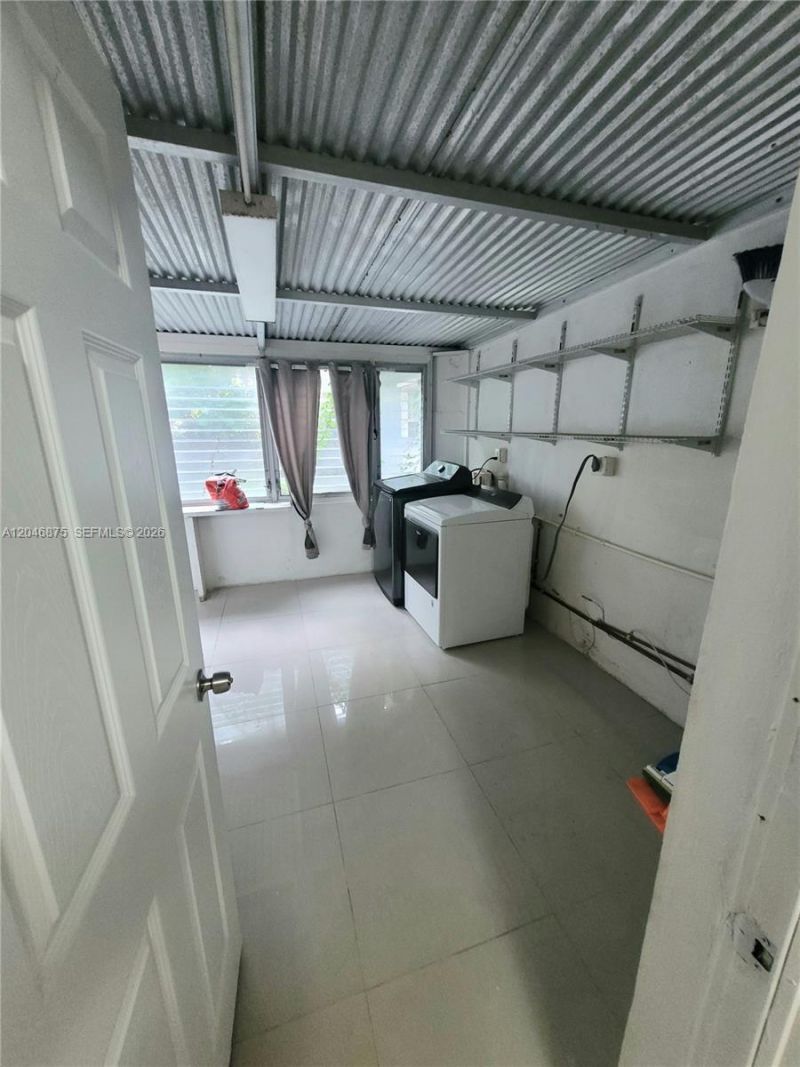 1132 Moffett St , Hallandale Beach, FL 33009 Photo