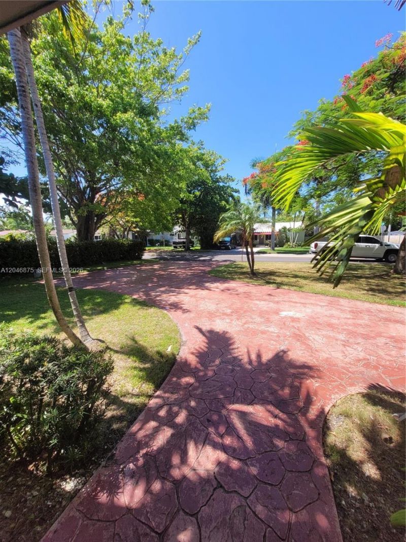 1132 Moffett St , Hallandale Beach, FL 33009 Photo
