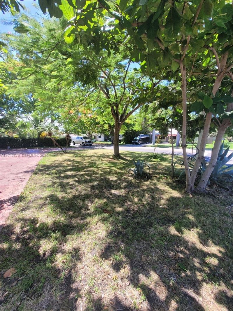 1132 Moffett St , Hallandale Beach, FL 33009 Photo