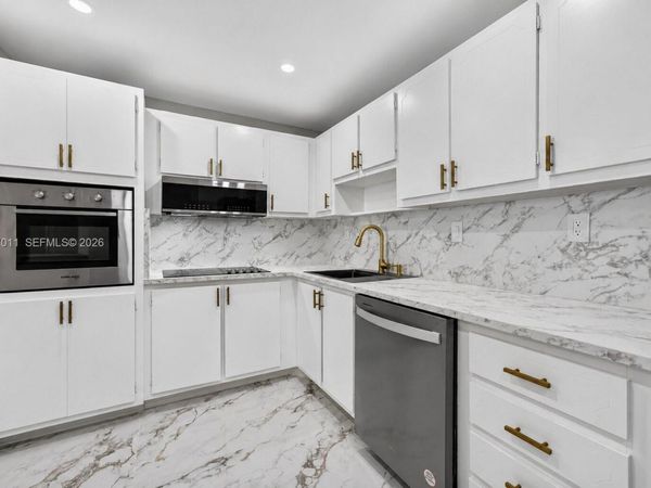 19380 Collins Ave, Unit 608, Sunny Isles Beach, FL 33160